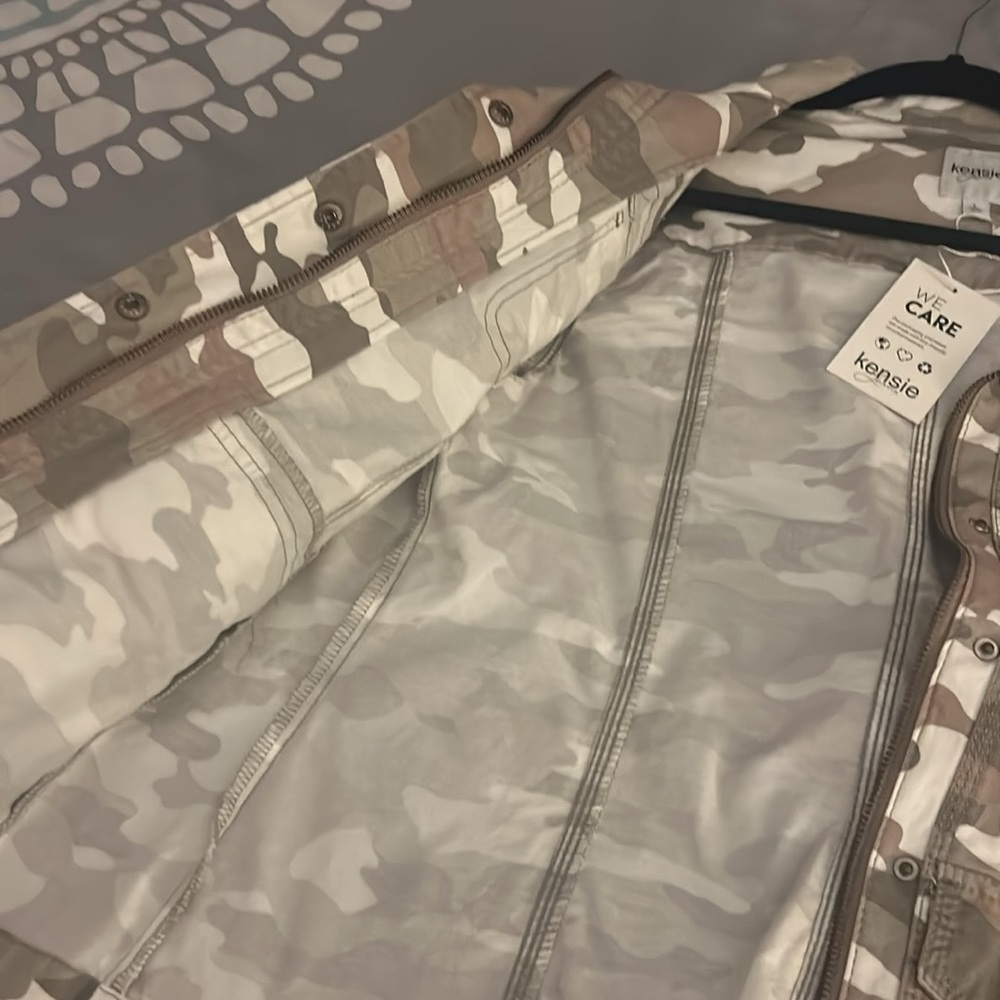 Woman’s jacket - Picture 5 of 7